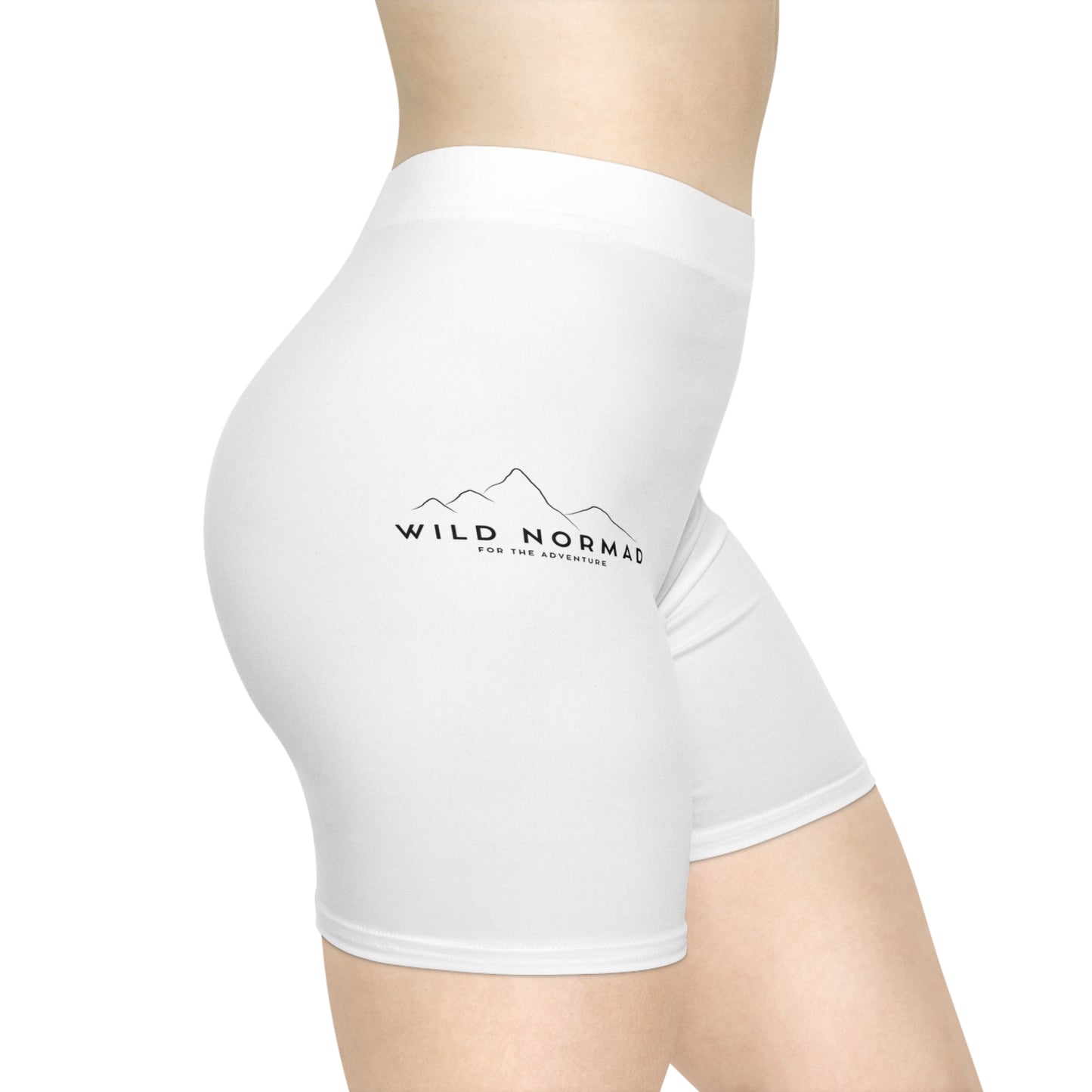 Skinny-fit Stylish Women's Hiking Shorts with Mountain Design for Active lifestyles